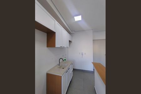 Cozinha e Área de Serviço de apartamento para alugar com 2 quartos, 49m² em Ferrazópolis, São Bernardo do Campo