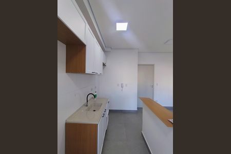 Cozinha e Área de Serviço de apartamento para alugar com 2 quartos, 49m² em Ferrazópolis, São Bernardo do Campo