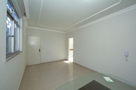 Apartamento à venda com 76m², 3 quartos e 1 vagaSALA