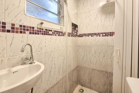 Banheiro Social de kitnet/studio para alugar com 1 quarto, 45m² em Jardim Maria Cecilia, São Bernardo do Campo