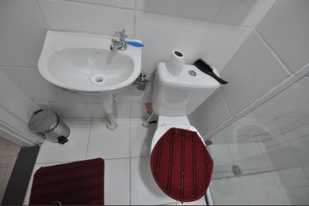 Banheiro de apartamento à venda com 2 quartos, 42m² em Vila Santos, São Paulo