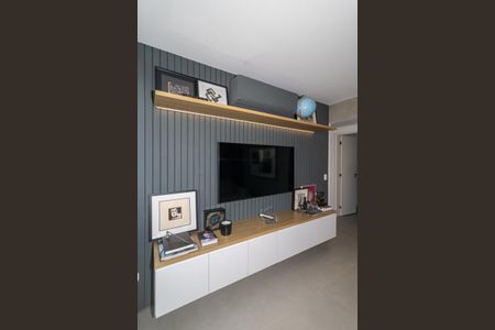 Sala de TV de apartamento à venda com 2 quartos, 110m² em Itaim Bibi, São Paulo