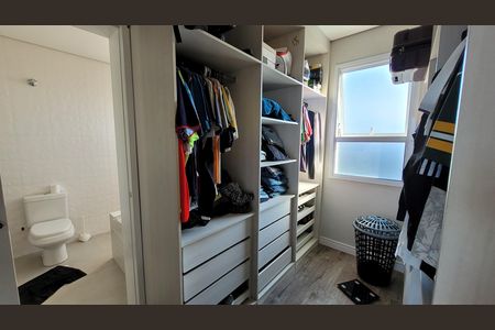 Casa de condomínio para alugar com 280m², 3 quartos e 6 vagas Casa de condomínio para alugar com 280m², 3 quartos e 6 vagasSuite - closet