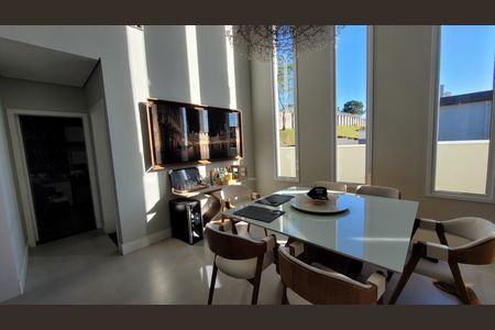 Casa de condomínio para alugar com 280m², 3 quartos e 6 vagas Casa de condomínio para alugar com 280m², 3 quartos e 6 vagasSala jantar