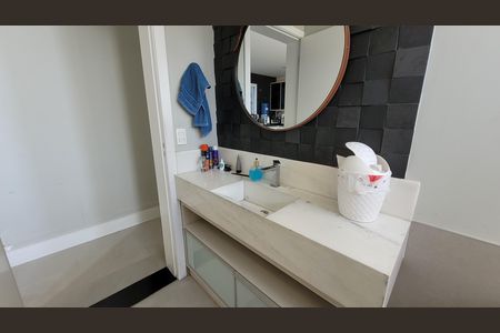Lavabo de casa de condomínio para alugar com 3 quartos, 280m² em Jardim Odete, Itaquaquecetuba