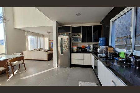 Casa de condomínio para alugar com 280m², 3 quartos e 6 vagas Casa de condomínio para alugar com 280m², 3 quartos e 6 vagasCozinha