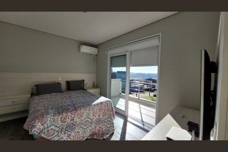 Casa de condomínio para alugar com 280m², 3 quartos e 6 vagas Casa de condomínio para alugar com 280m², 3 quartos e 6 vagasSuite - Sacada