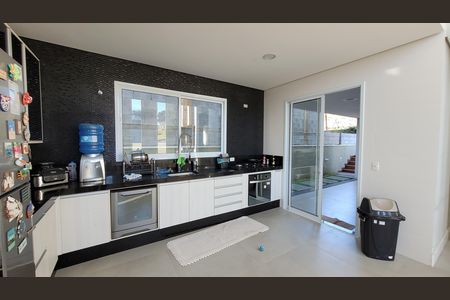Casa de condomínio para alugar com 280m², 3 quartos e 6 vagas Casa de condomínio para alugar com 280m², 3 quartos e 6 vagasCozinha