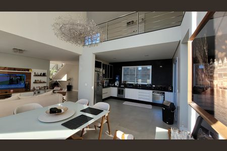 Cozinha de casa de condomínio para alugar com 3 quartos, 280m² em Jardim Odete, Itaquaquecetuba