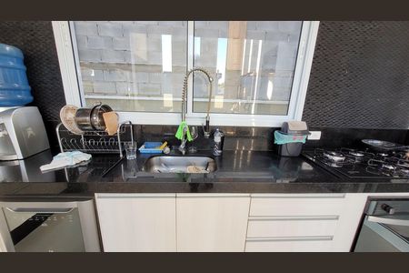 Casa de condomínio para alugar com 280m², 3 quartos e 6 vagas Casa de condomínio para alugar com 280m², 3 quartos e 6 vagasCozinha