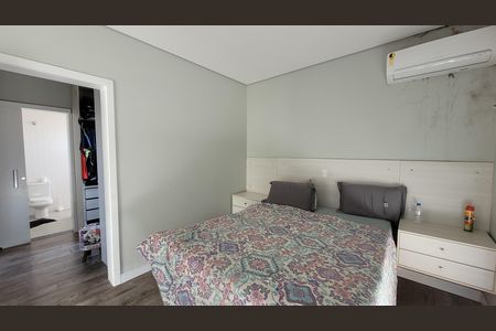 Casa de condomínio para alugar com 280m², 3 quartos e 6 vagas Casa de condomínio para alugar com 280m², 3 quartos e 6 vagasSuite