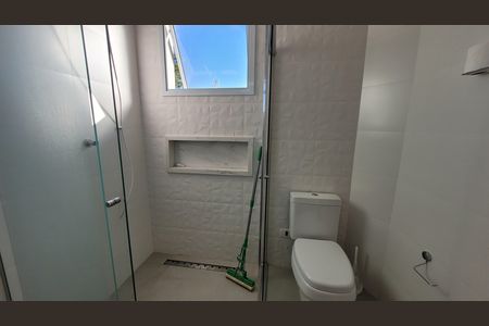 Casa de condomínio para alugar com 280m², 3 quartos e 6 vagas Casa de condomínio para alugar com 280m², 3 quartos e 6 vagasBanheiro