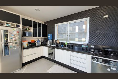 Casa de condomínio para alugar com 280m², 3 quartos e 6 vagas Casa de condomínio para alugar com 280m², 3 quartos e 6 vagasCozinha
