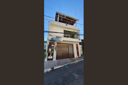Fachada de casa à venda com 4 quartos, 300m² em Jardim Lageado, São Paulo