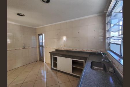 Apartamento para alugar com 140m², 2 quartos e sem vaga