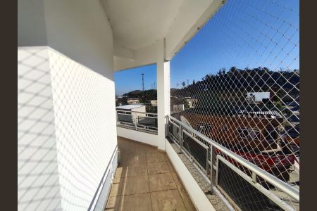 Apartamento para alugar com 140m², 2 quartos e sem vaga