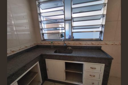Apartamento para alugar com 140m², 2 quartos e sem vaga
