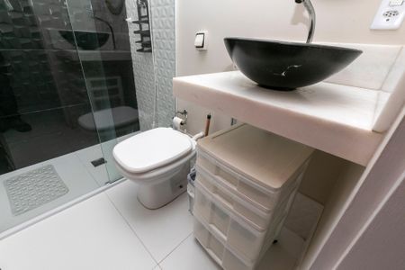 BANHEIRO de apartamento para alugar com 1 quarto, 50m² em Cambuí, Campinas