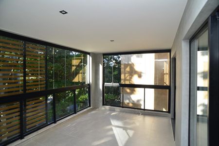 Apartamento para alugar com 120m², 3 quartos e 1 vaga