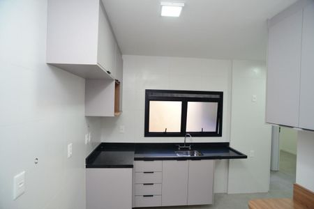 Apartamento para alugar com 120m², 3 quartos e 1 vaga