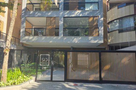 Apartamento para alugar com 120m², 3 quartos e 1 vaga