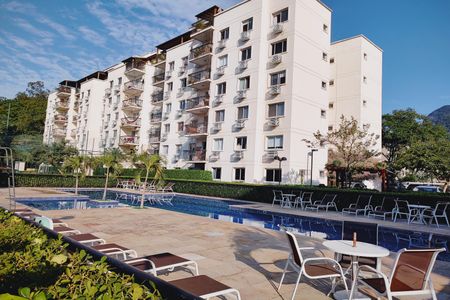 Área comum - Piscina de apartamento para alugar com 2 quartos, 57m² em Jacarepaguá, Rio de Janeiro
