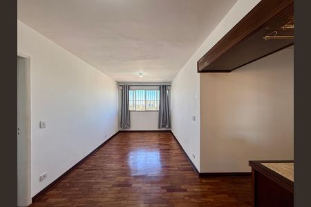 Apartamento para alugar com 114m², 3 quartos e 1 vaga Apartamento para alugar com 114m², 3 quartos e 1 vagaSala