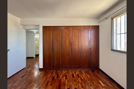 Apartamento para alugar com 114m², 3 quartos e 1 vaga Apartamento para alugar com 114m², 3 quartos e 1 vagaQuarto 2
