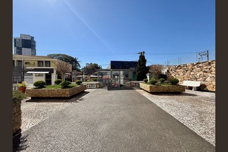 Apartamento para alugar com 114m², 3 quartos e 1 vaga Apartamento para alugar com 114m², 3 quartos e 1 vagaEntrada