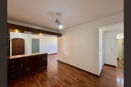 Apartamento para alugar com 114m², 3 quartos e 1 vaga Apartamento para alugar com 114m², 3 quartos e 1 vagaSala