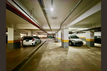 Apartamento para alugar com 114m², 3 quartos e 1 vaga Apartamento para alugar com 114m², 3 quartos e 1 vagaGaragem