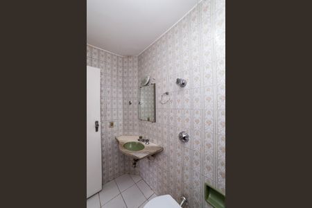Apartamento para alugar com 120m², 3 quartos e 1 vaga Apartamento para alugar com 120m², 3 quartos e 1 vagaBanheiro da Suíte