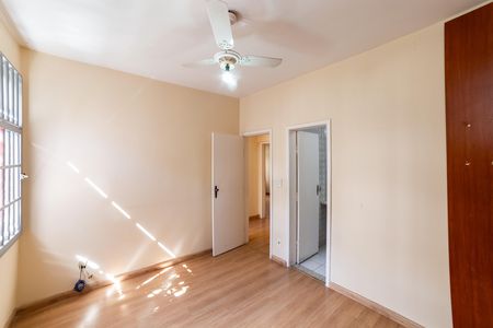 Apartamento para alugar com 120m², 3 quartos e 1 vaga Apartamento para alugar com 120m², 3 quartos e 1 vagaSuíte