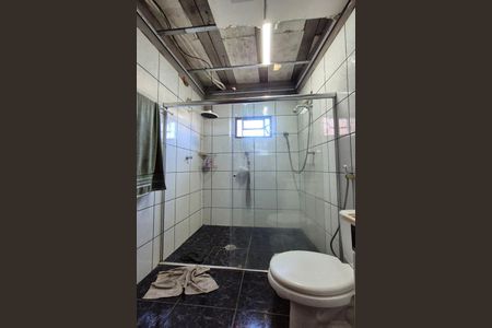 Casa para alugar com 100m², 2 quartos e 1 vaga Casa para alugar com 100m², 2 quartos e 1 vagaBanheiro da Suíte