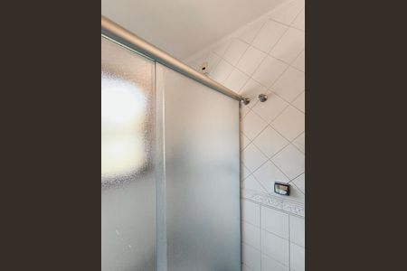 Casa à venda com 500m², 4 quartos e 3 vagas Casa à venda com 500m², 4 quartos e 3 vagasBanheiro da Suíte 2