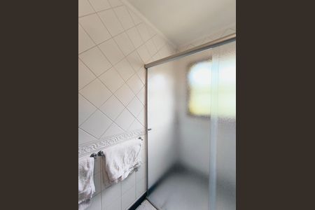 Casa à venda com 500m², 4 quartos e 3 vagas Casa à venda com 500m², 4 quartos e 3 vagasBanheiro da Suíte 2