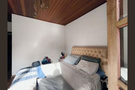 Casa à venda com 500m², 4 quartos e 3 vagas Casa à venda com 500m², 4 quartos e 3 vagasSuíte 1
