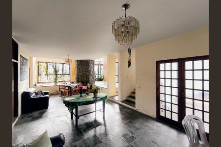 Sala de casa para alugar com 4 quartos, 500m² em Jardim das Samambaias, Jundiaí