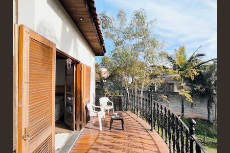 Casa à venda com 500m², 4 quartos e 3 vagas Casa à venda com 500m², 4 quartos e 3 vagasSuíte 1