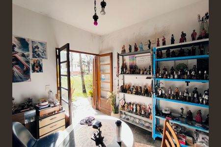 Casa à venda com 500m², 4 quartos e 3 vagas Casa à venda com 500m², 4 quartos e 3 vagasSuíte 3
