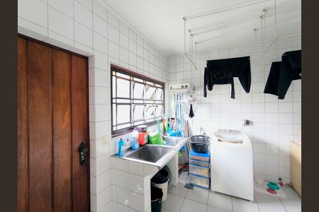 Casa à venda com 500m², 4 quartos e 3 vagas Casa à venda com 500m², 4 quartos e 3 vagasÁrea de Serviço e Banheiro de Serviço