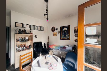 Casa à venda com 500m², 4 quartos e 3 vagas Casa à venda com 500m², 4 quartos e 3 vagasSuíte 3