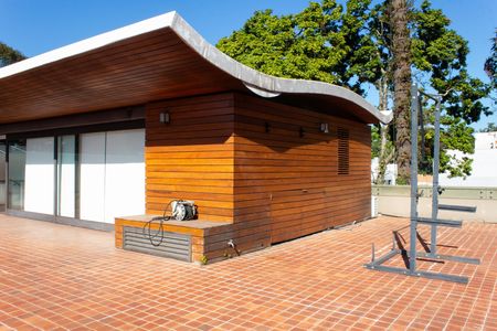 Casa de condomínio à venda com 458m², 5 quartos e 4 vagas Casa de condomínio à venda com 458m², 5 quartos e 4 vagasTerraço