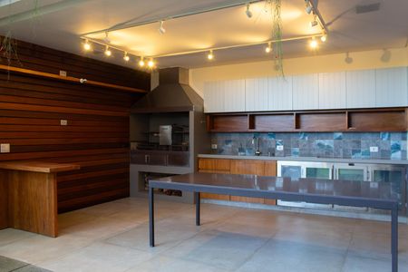 Casa de condomínio à venda com 458m², 5 quartos e 4 vagas Casa de condomínio à venda com 458m², 5 quartos e 4 vagasQuintal - Área Gourmet