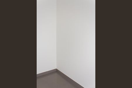 Casa de condomínio à venda com 458m², 5 quartos e 4 vagas Casa de condomínio à venda com 458m², 5 quartos e 4 vagasQuarto de Serviço