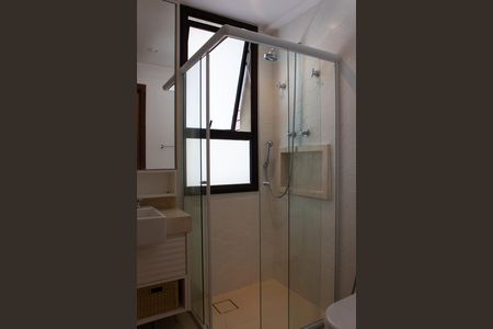 Casa de condomínio à venda com 458m², 5 quartos e 4 vagas Casa de condomínio à venda com 458m², 5 quartos e 4 vagasBanheiro da Suíte 4