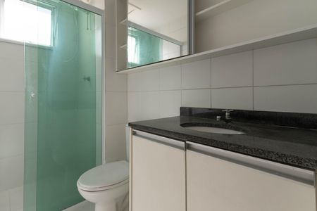 Banheiro de apartamento à venda com 2 quartos, 52m² em Protendit, São Paulo