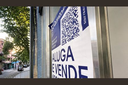 Apartamento à venda com 40m², 1 quarto e 1 vaga Apartamento à venda com 40m², 1 quarto e 1 vagaPlaca