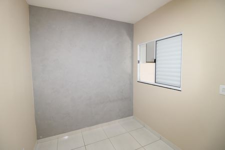 Casa de Condomínio para alugar com 2 quartos, 48m² em Itaquera, São Paulo