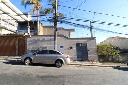 Casa de Condomínio para alugar com 2 quartos, 48m² em Itaquera, São Paulo